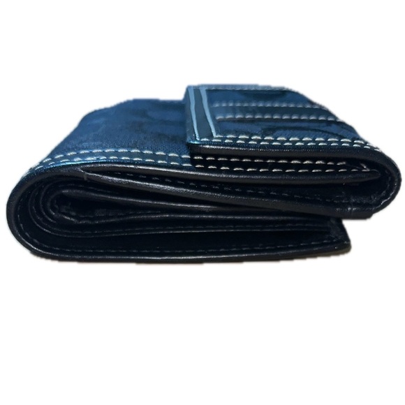 Coach Black Signature Wallet - Picture 3 of 16